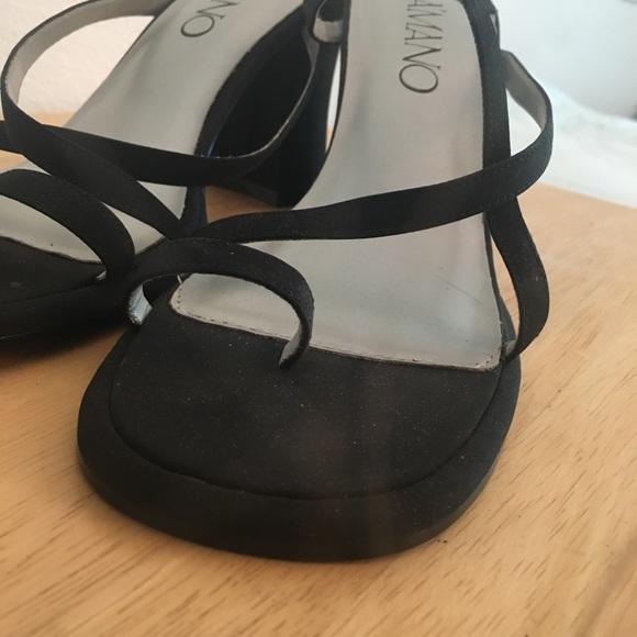 A’mano Open-Toe Multi-Strap Chunky Heel Mules - Picture 7 of 10